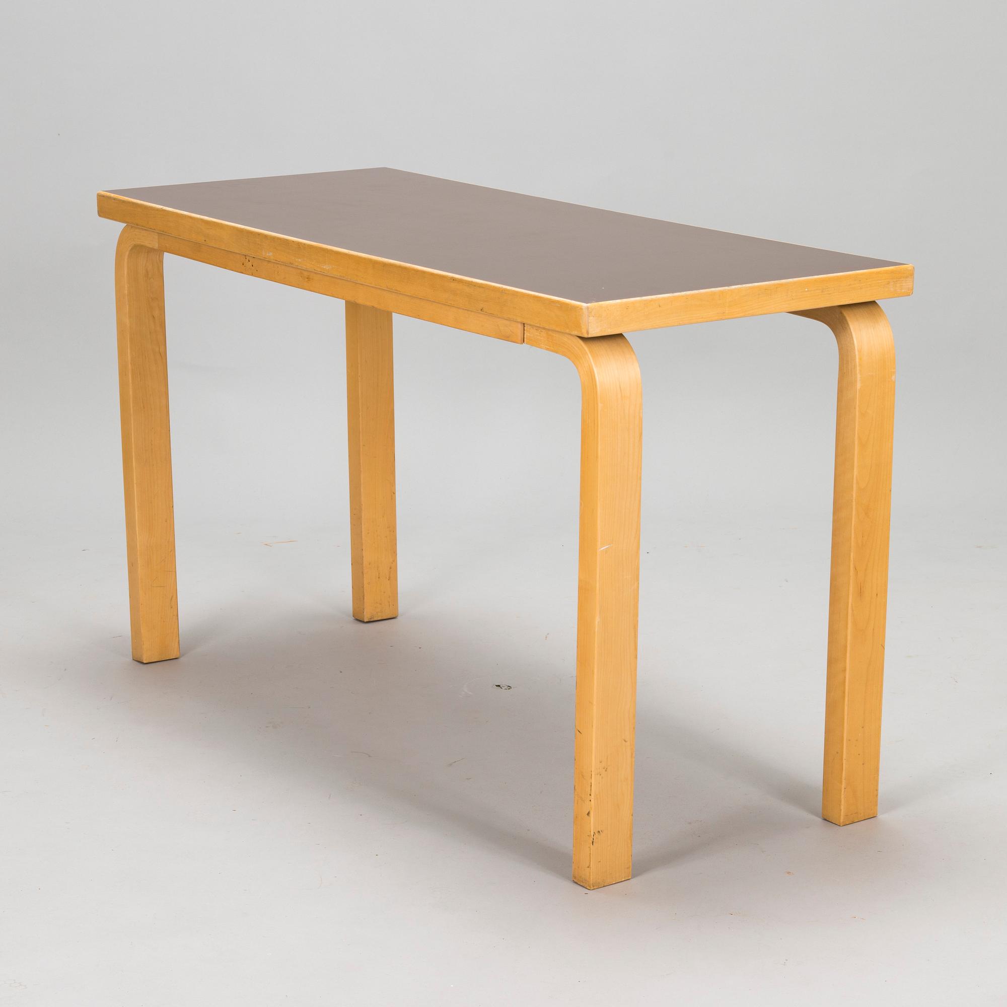 Alvar Aalto, bord, för Artek 1970-tal.