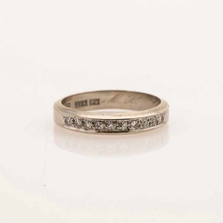 Ring, 18K vitguld med briljanter, K&EC, Göteborg 1965.