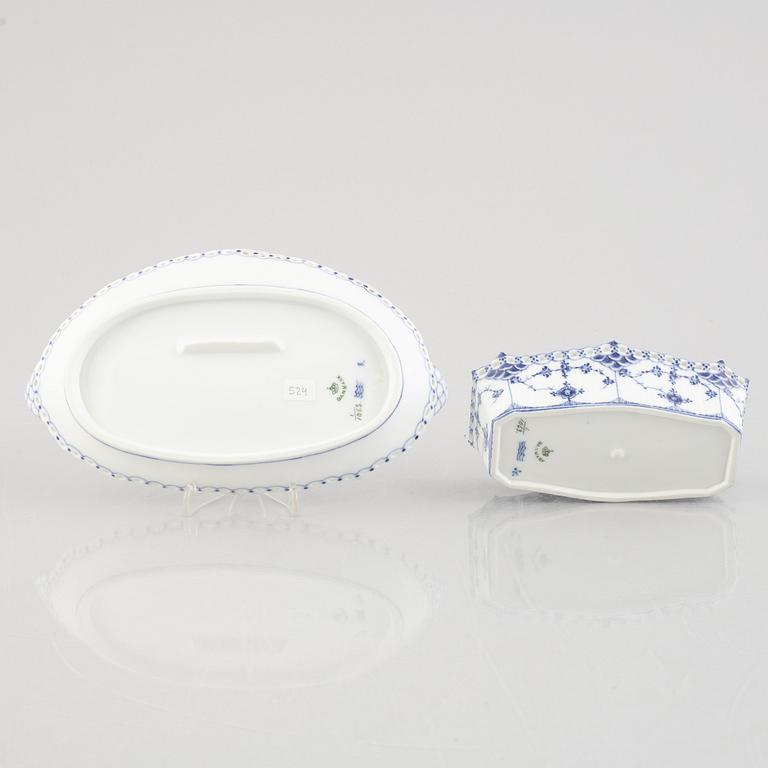 A 'Blue Fluted Full Lace' / 'Musselmalet' porcelain desk set with two inkwells, Royal Copenhagen, model 1063, 1893-1900.