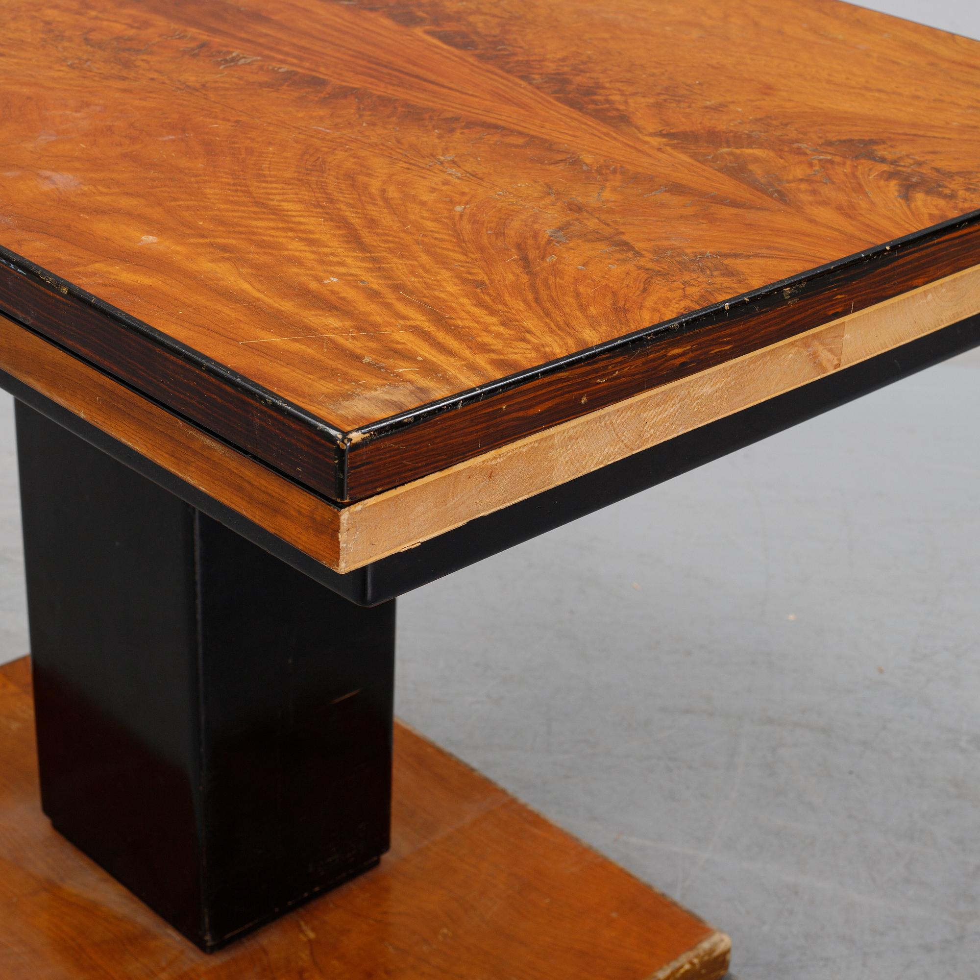 Otto Wretling, an 'Idealbordet' mahogany and birch table, Umeå, 1930's.