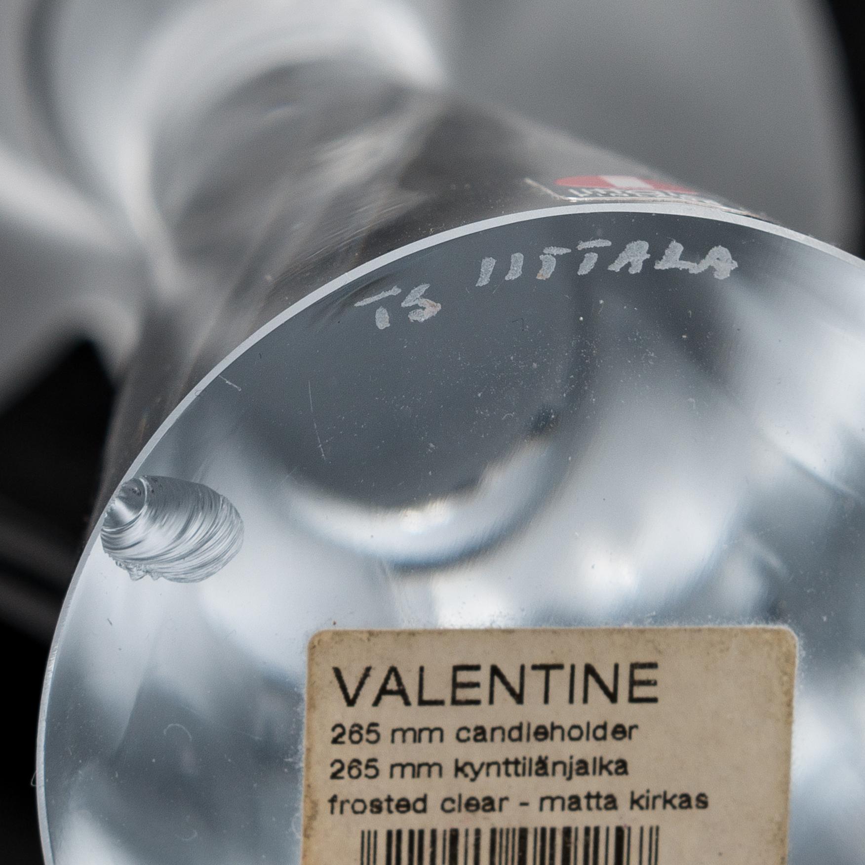 Timo Sarpaneva, ljusstake "Valentine", ett par ljusstakar "Ascot", vas "Marcel", Iittala.