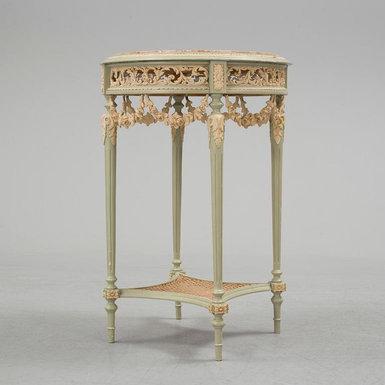 SALONGSGRUPP, 7 delar, gustaviansk stil, 1900-talets början.