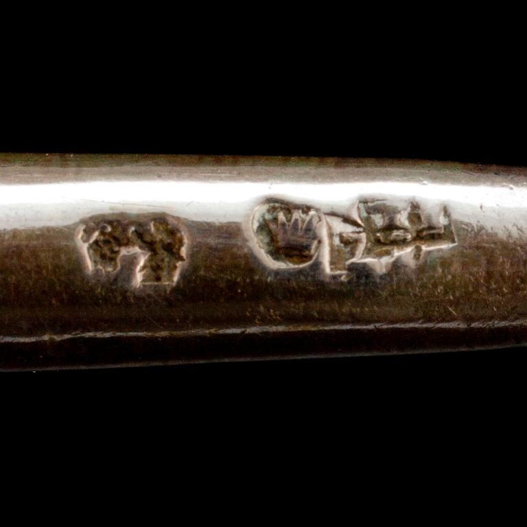 STRÖSKEDAR, 2 st, silver. Finland medlet av 1800-talet. Vikt 108 g.