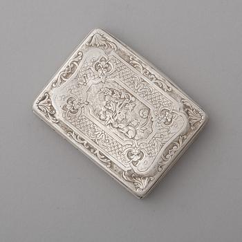 Snusdosa, otydliga stämplar, silver, Frankrike 1700-talets förra hälft, senbarock.