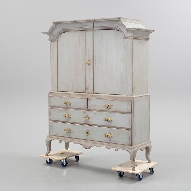 An 18th century Rococo cabinet.