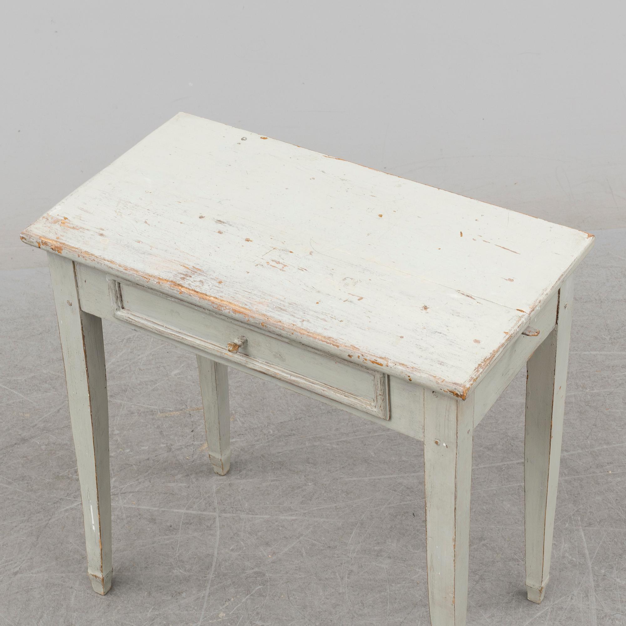An early 19th century table.