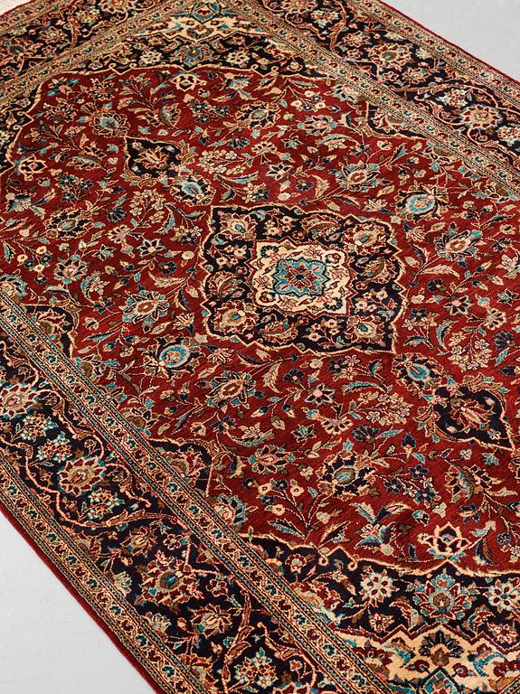 A rug, Old, silk Kashan, ca 224 x 138,5 cm.