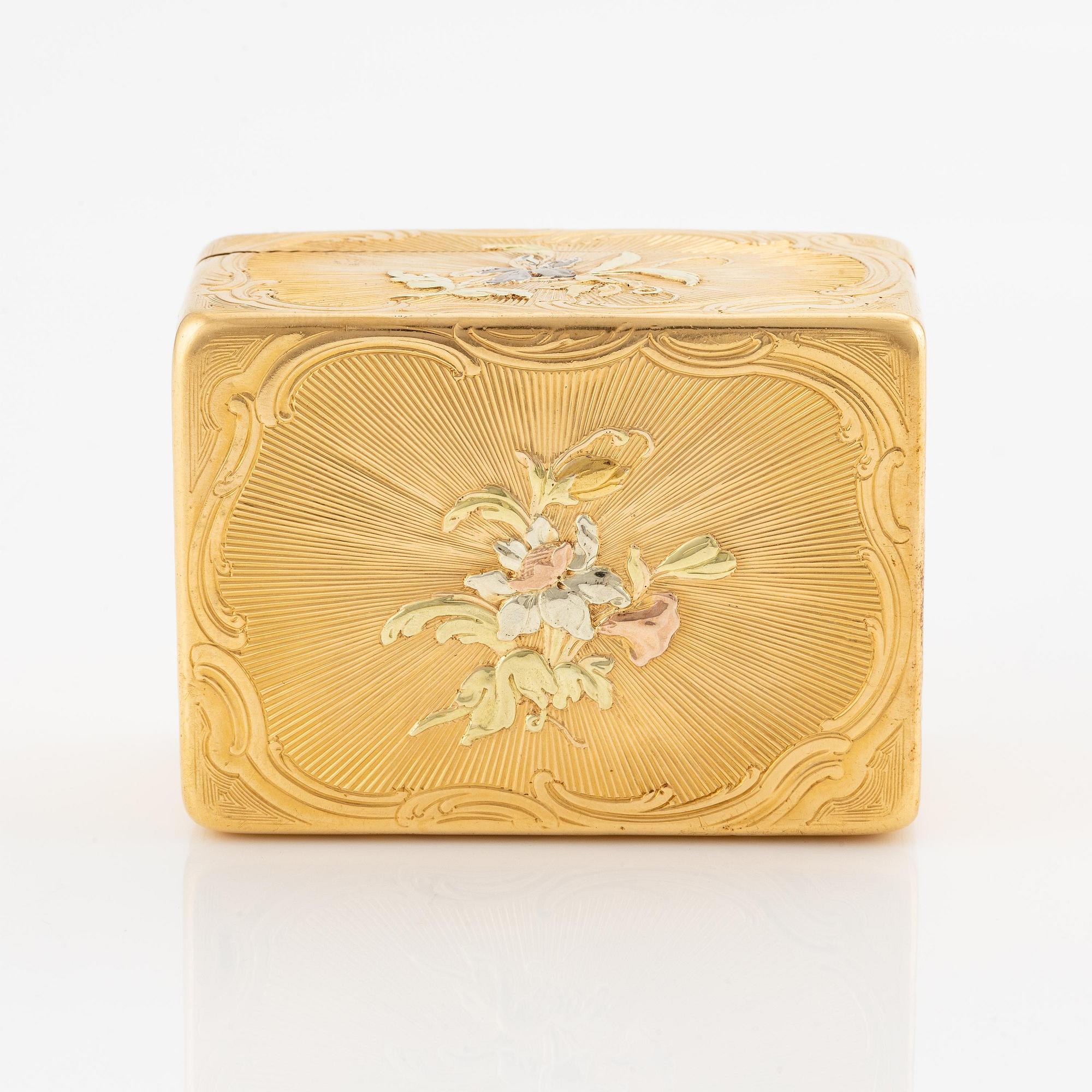 A Swedish 18th century gold snuff-box, marks of Anders Liedberg, designer probably Christian Precht, Stockholm 1763.