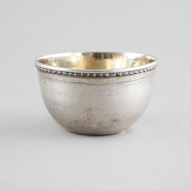PETTER LUND, tumlare, silver, Nyköping (verksam 1694-1736).
