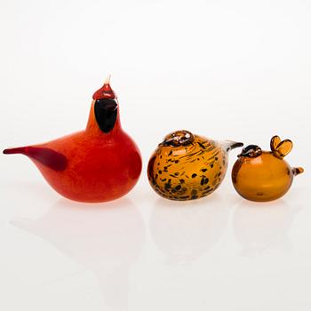 OIVA TOIKKA,  a set of three glass birds signed O. Toikka Nuutajärvi.