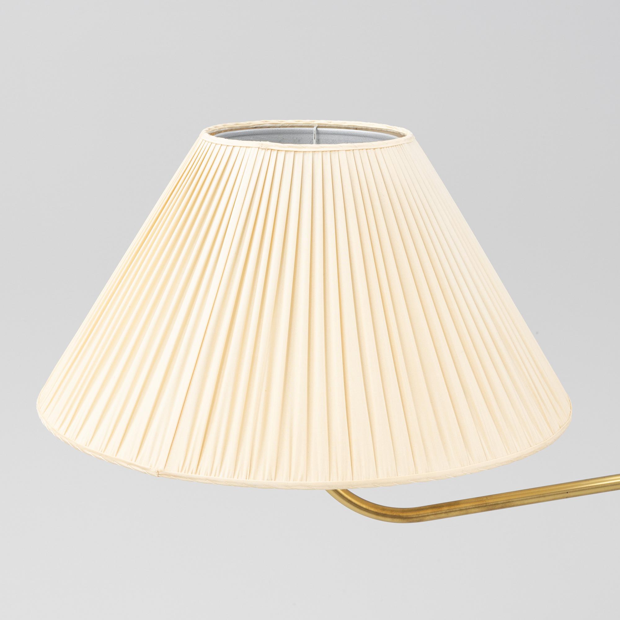 Josef Frank, golvlampa, modell 2368, "Stora Kamelen", Firma Svenskt Tenn.