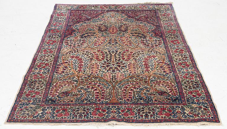 Rug, Kirman, approx. 225 x 140 cm.