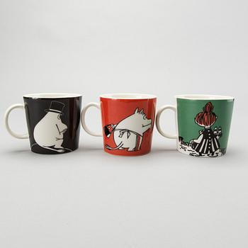 A SET OF 14 MOOMIN MUGS. Moomin-Characters, Arabia, Finland.