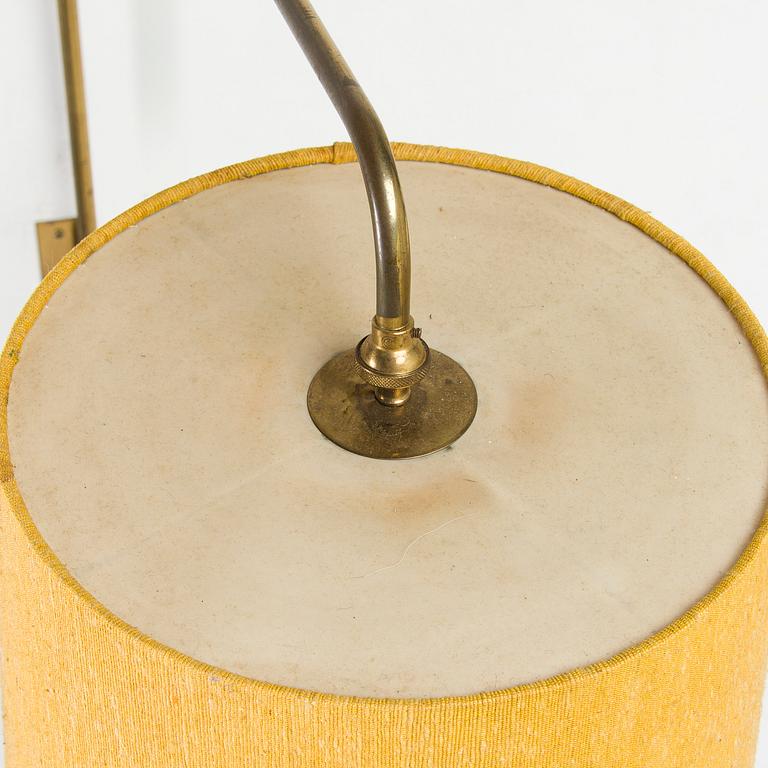 A mid-20th century wall light.