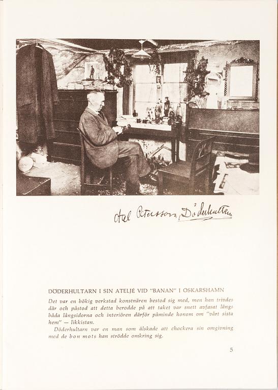 AXEL PETERSSON DÖDERHULTARN, Skulpturgrupp, "Bröllop", bestående av 5 figurer, snidad och delvis bemålat trä.