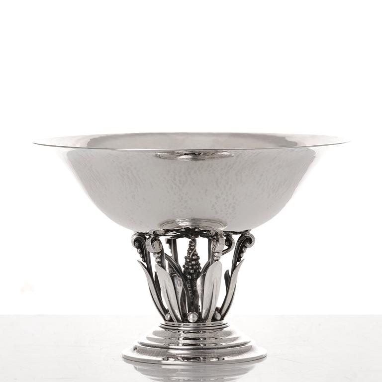 Georg Jensen, skål, Köpenhamn 1925-32, sterling silver, designnr 242.