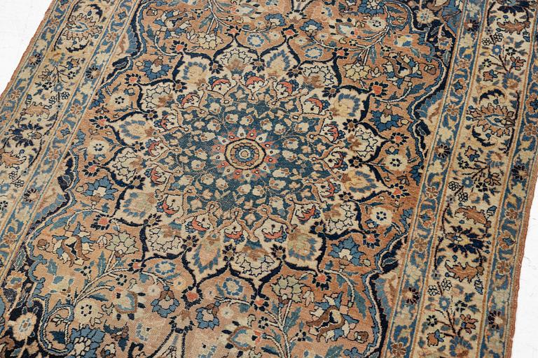 Rug, antique Tabriz, approx. 113 x 190 cm.
