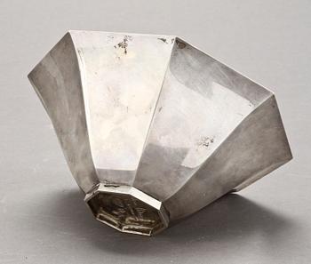 SKÅL, silver, Wiwen Nilsson, Lund, 1950. Vikt 170 gram.