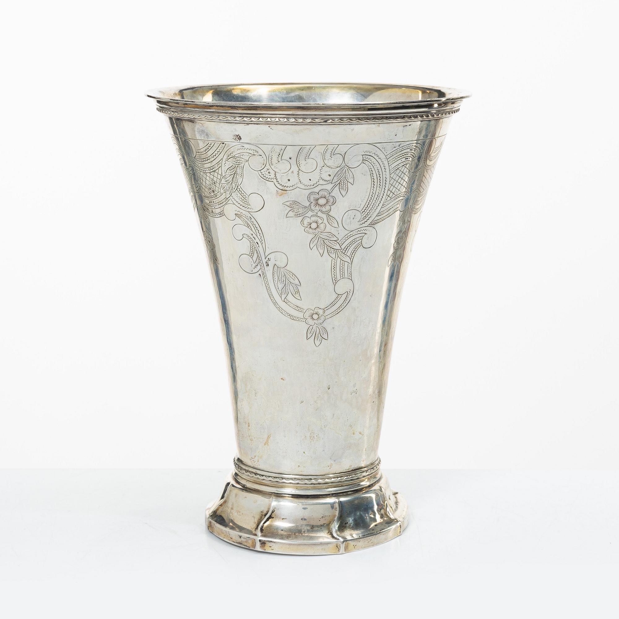Karl Anderson, A Swedish silver Rococo style beaker, Stockholm 1937.