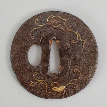 TSUBA, järn, Japan, 1500-tal.