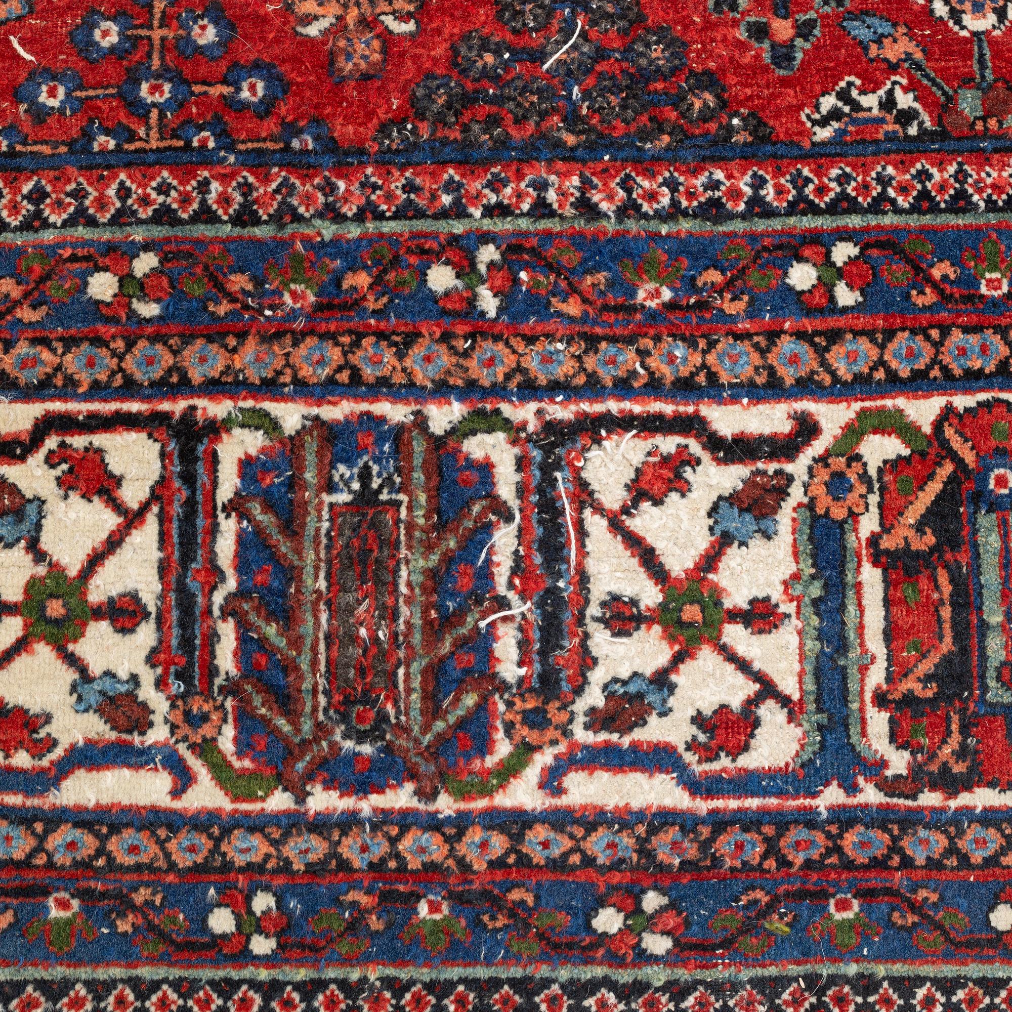 A carpet, possibly Bakhtiari, ca 309 x 230 cm.