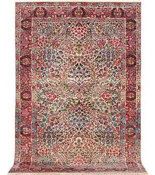 A rug, Kerman Laver, ca 222 x 138 cm.