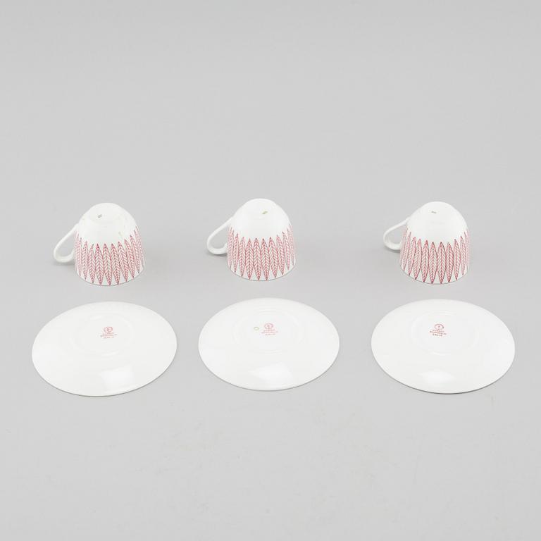 STIG LINDBERG, kaffekoppar med fat, 12 st, benporslin, "Salix", Gustavsberg.