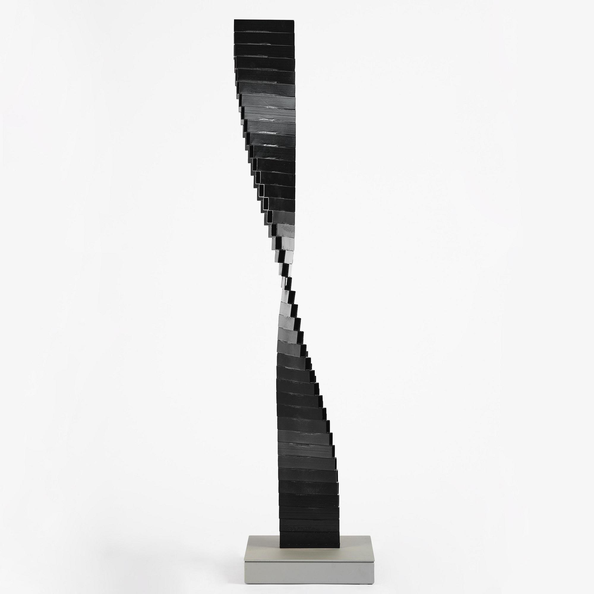 Arne Jones, "Yin-Yang II".