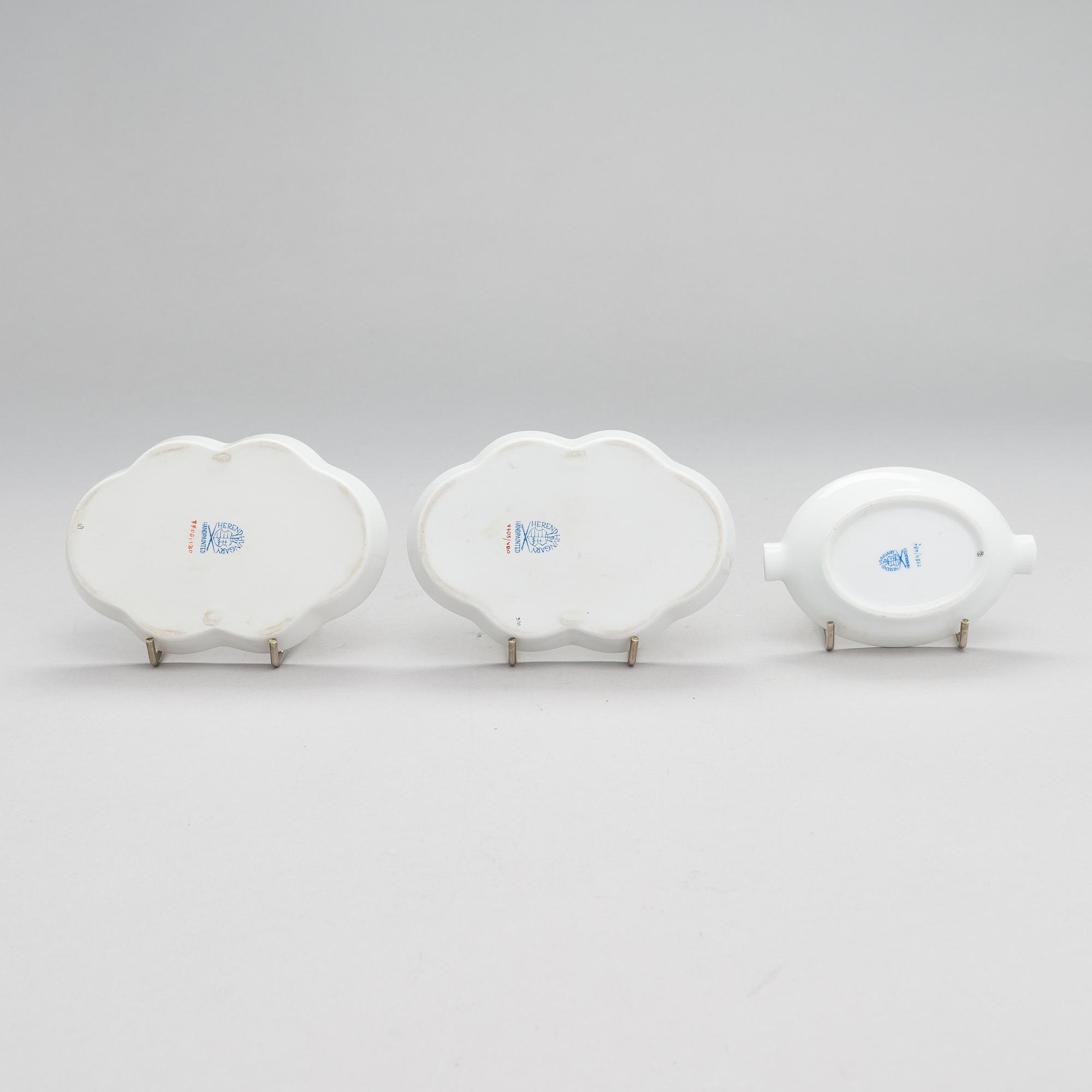 A Herend Queen Victoria VBO porcelain coffee set and two trinket boxes, totally 19 pieces, Hungary.