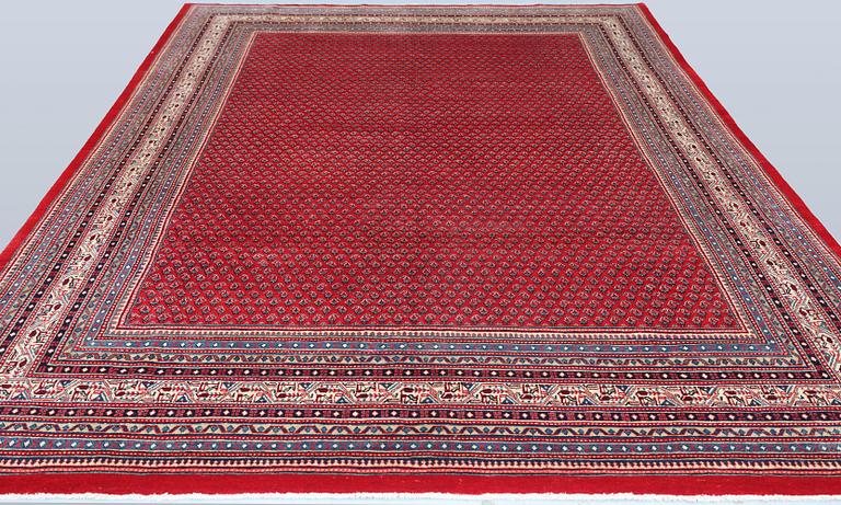 Carpet, Sarouk Mir, approx. 367 x 265 cm.