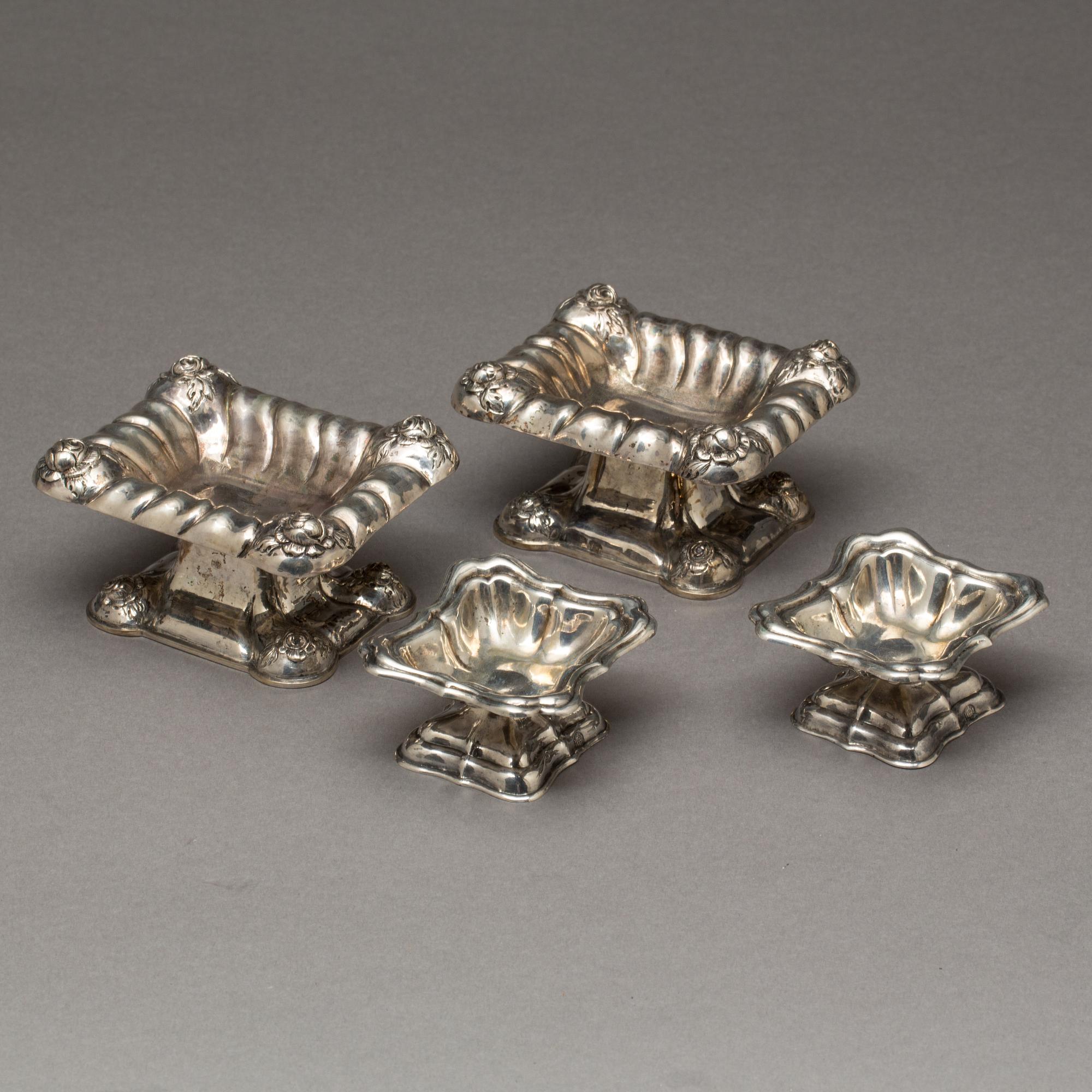 SALTKAR, 2 par, Österrike/Ungern, 1900-tal, silver, total vikt 360 g.