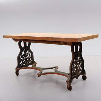 BORD/TRÄDGÅRDSBORD, sent 1800-tal.