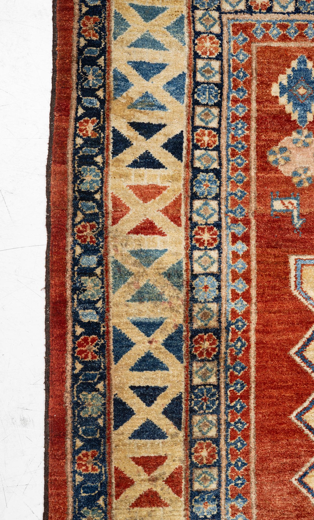 Matta, orientalisk, ca 290 x 204 cm.