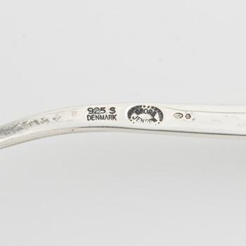 Vivianna Torun Bülow-Hübe/Georg Jensen halsring med hänge, sterling silver.