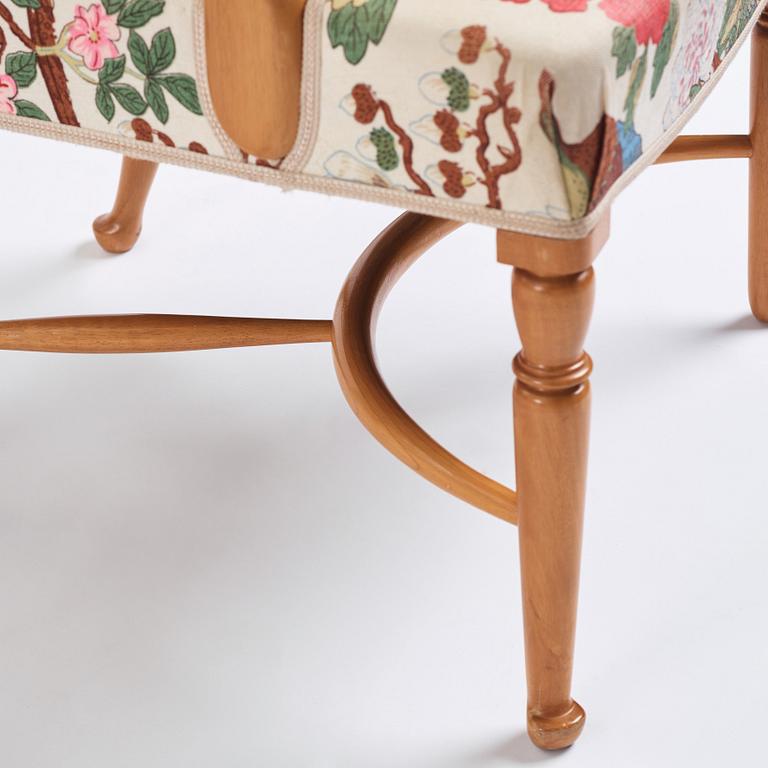 Josef Frank, karmstolar, ett par, Firma Svenskt Tenn, modell 725.