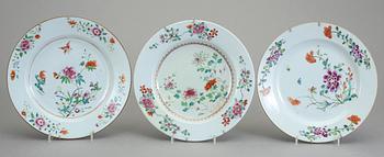 TALLRIKAR ,2+2+1, porslin, Kina, Qianlong (1736-95).