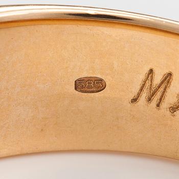 A 14K gold ring with a ca. 0.96 ct old-cut diamonds according to engraving. Marskis.