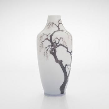 Royal Copenhagen, maljakko, posliinia, Royal Copenhagen, 1900-luvun alkupuoli.