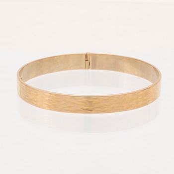 An 18K bangle, Åhus Guldsmedja, Åhus 1986.