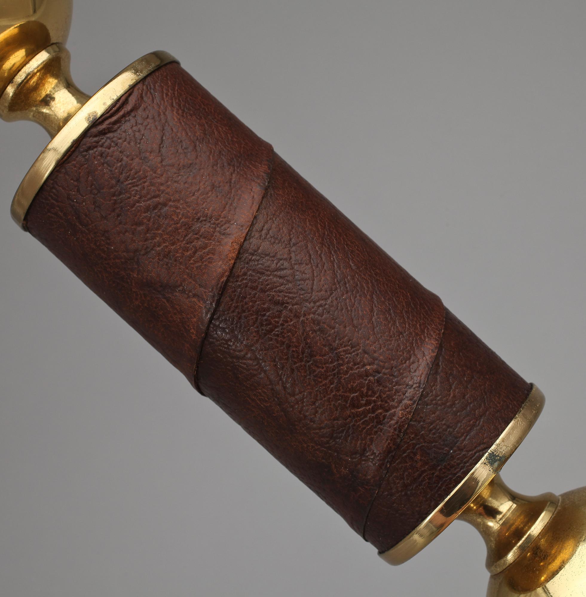 BORDSLAMPOR, ett par, mässing, 1970-tal.