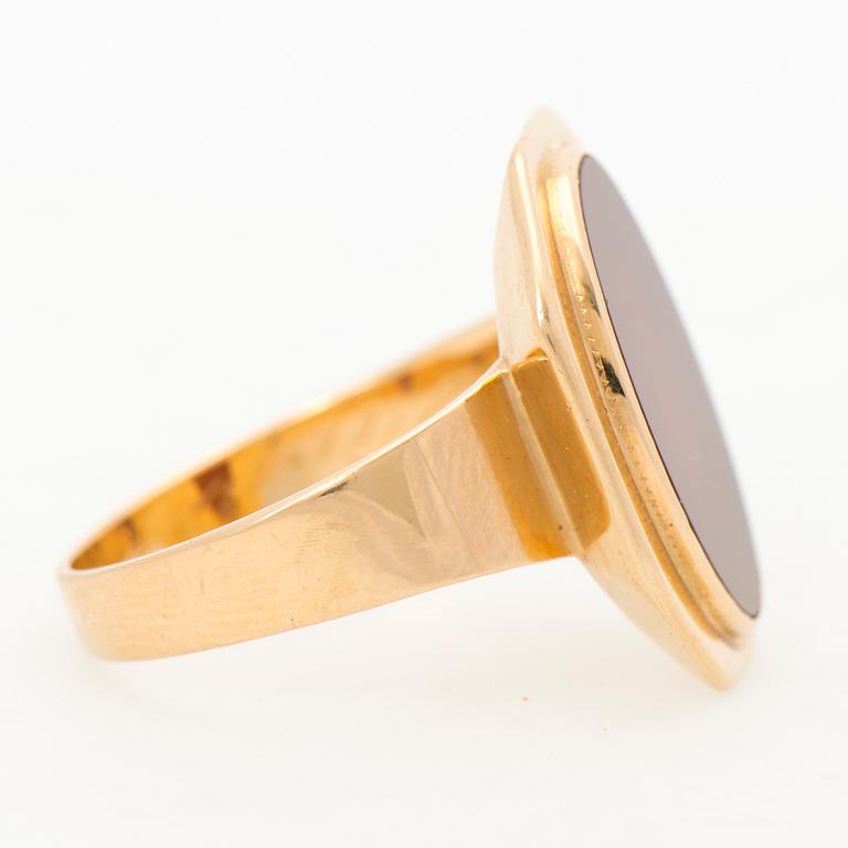 A RING, carnelian, 18K gold.