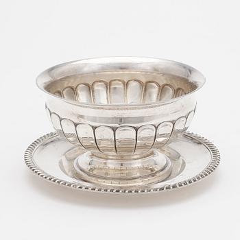 SÅSSKÅL, silver, Svea Svensson, Stockholm, 1910. Vikt ca 366g.