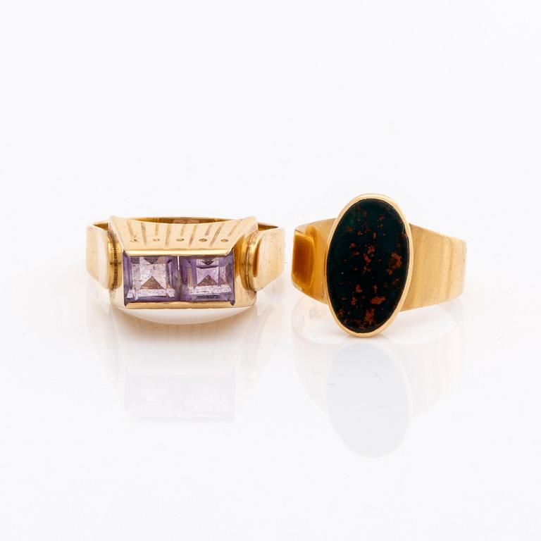2 RINGS 18K gold, amethystes and bloodstone.