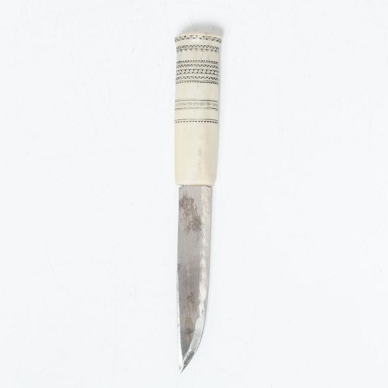 Half-horn knife, signed.