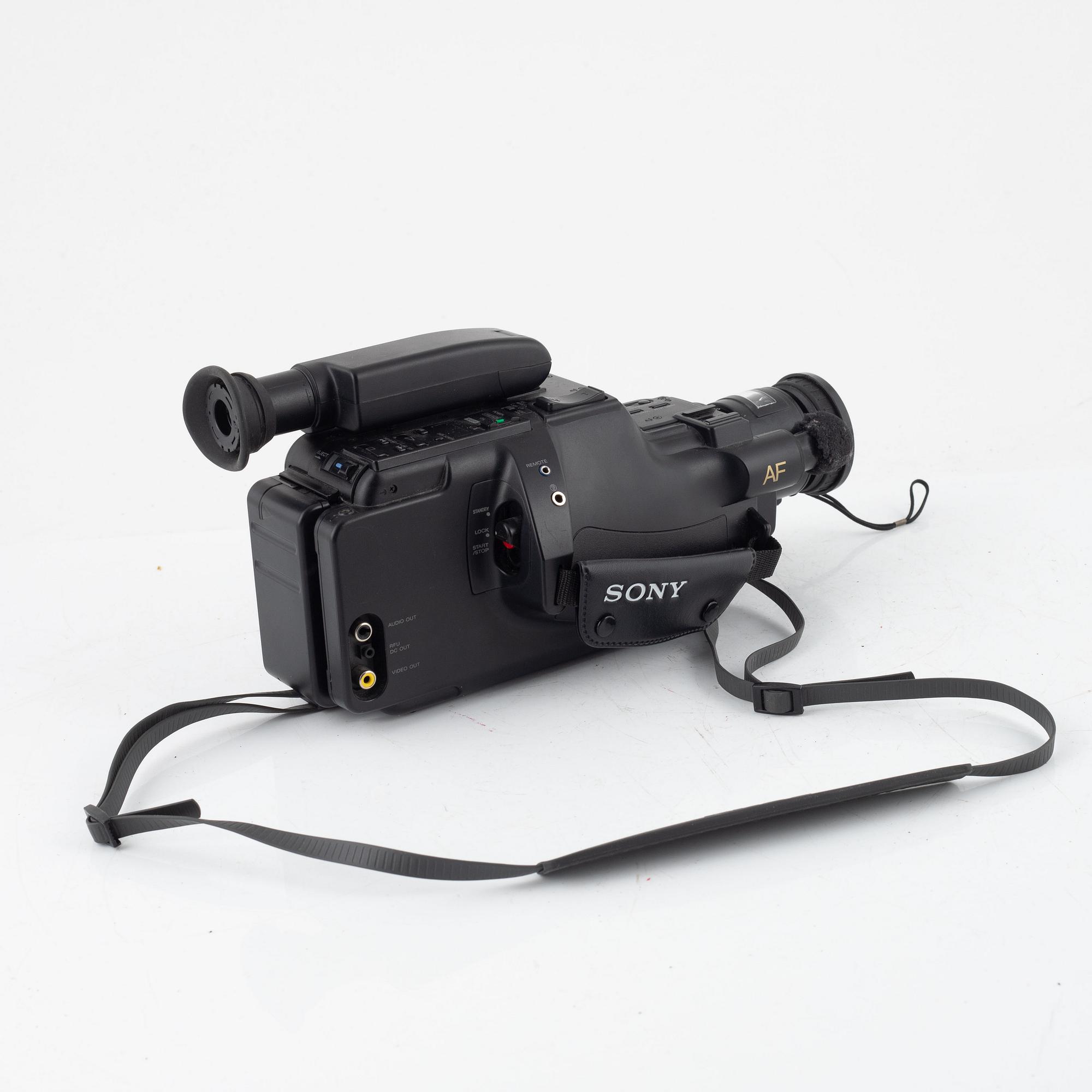 【希少動作品】SONY　CCD-F300　Video8　8mm対応 希少動作品】SONY CCD-F300 Video8 8mm対応 ◇カメラ機器 昭和