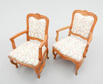 KARMSTOLAR, 1 par, rokoko, 1700-talets andra hälft.