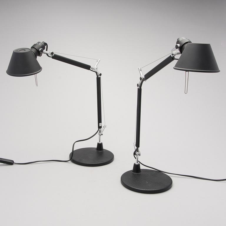 PÖYTÄVALAISINPARI, "Tolomeo, micro", Michele De Lucchi ja Giancarlo Fassina, Artemide, Italia.