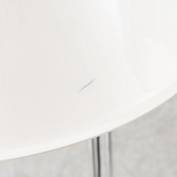 Per Sundstedt, golvlampor, ett par,  samt bordslampa, "Mars", Kosta Lampan, resp Ateljé Lyktan, sent 1900-tal.