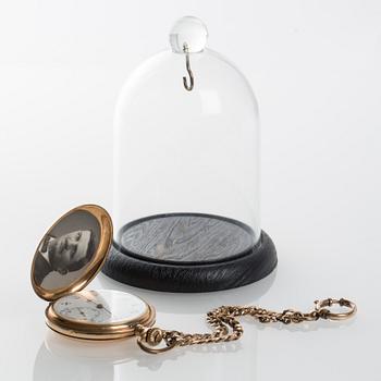 FICKUR, 14K guld, tidigt 1900-tal, total vikt inkl kedja 105g.