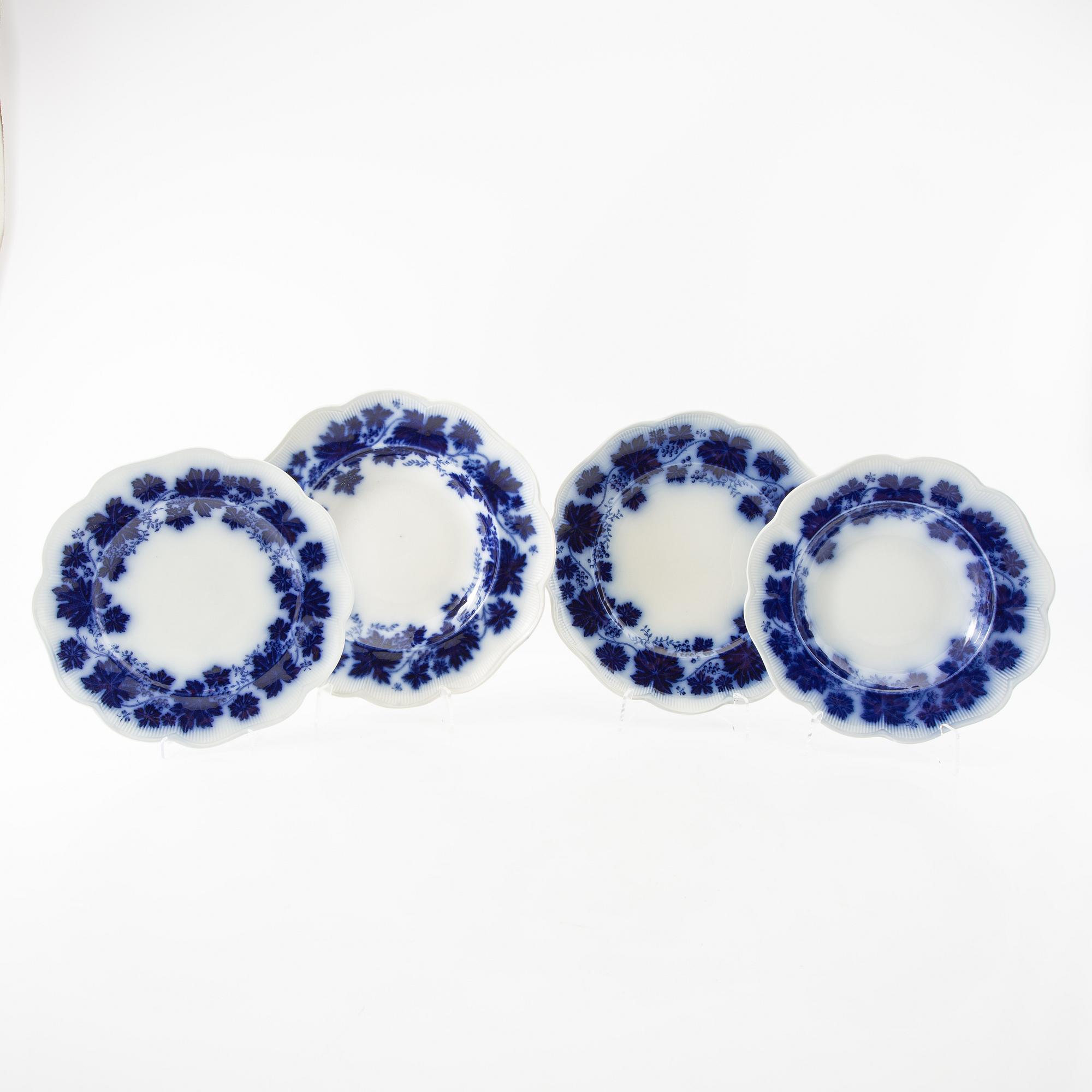 Dinner service, 69 pieces, "Grape Vine", Artur Percy, Gefle, first half of the 20th century.